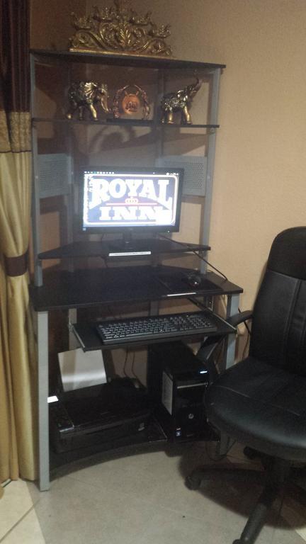 Royal Inn Pearsall Kültér fotó
